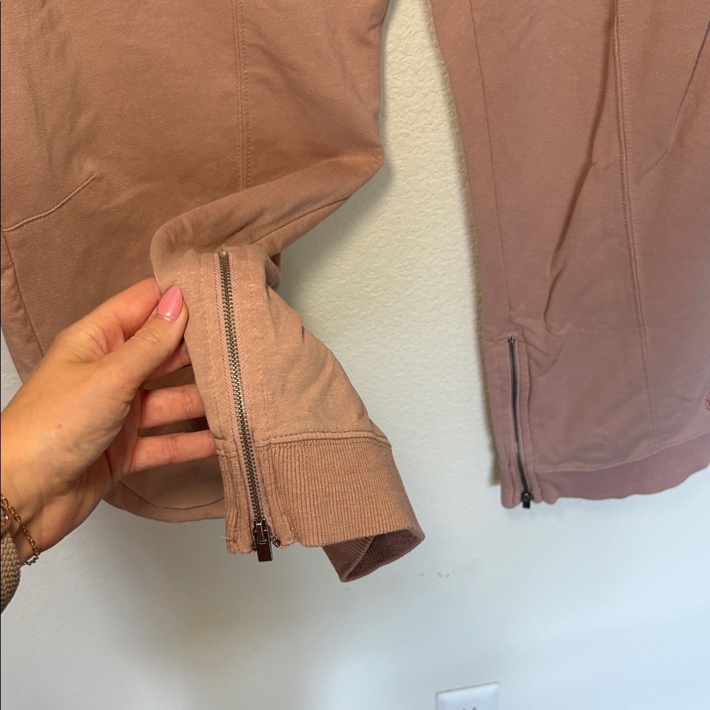 Free People All Day Everyday Pants in Mauve Swoon medium - Picture 7 of 12